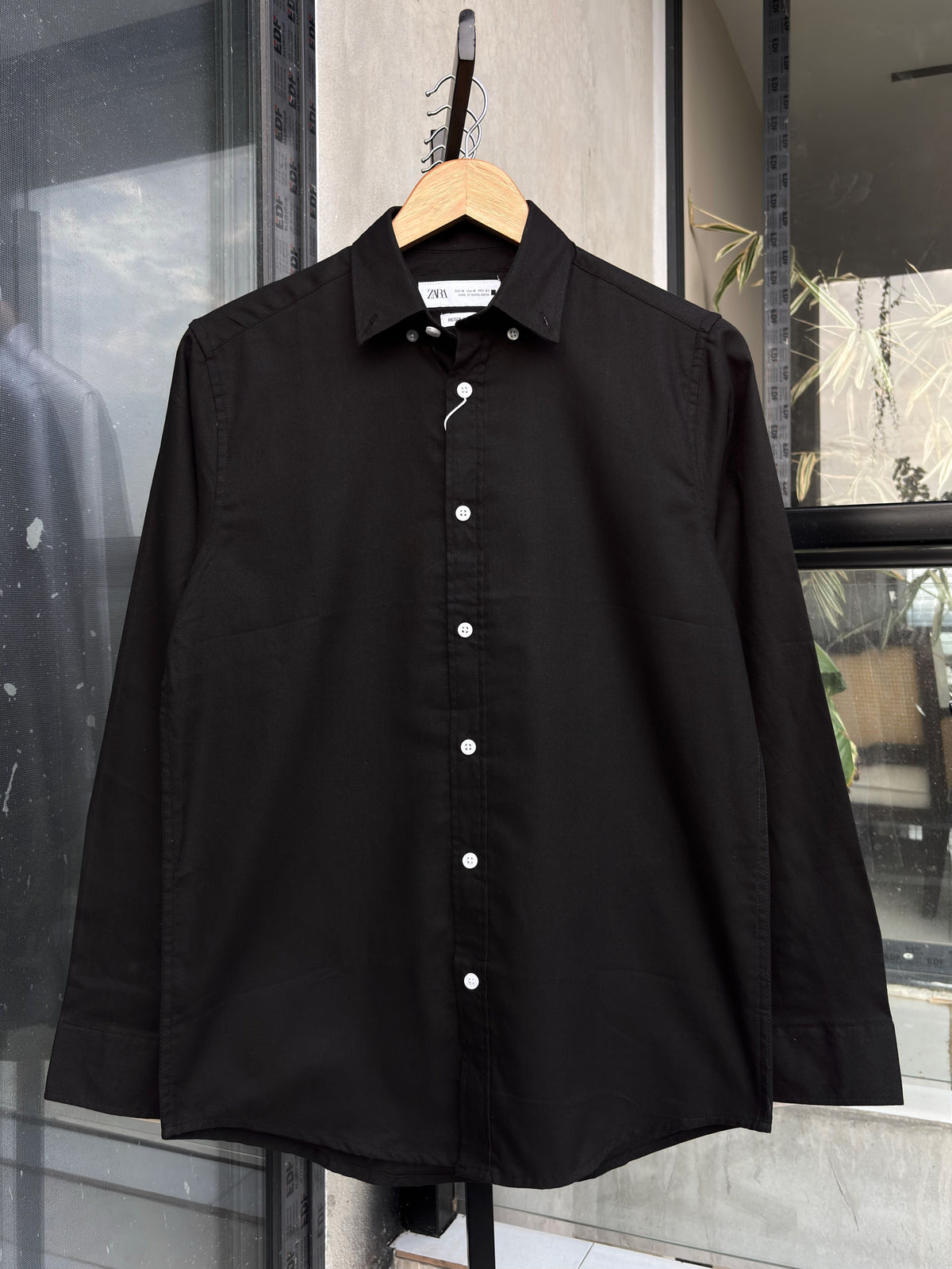FINIPIQ Oxford (Black) Shirt.