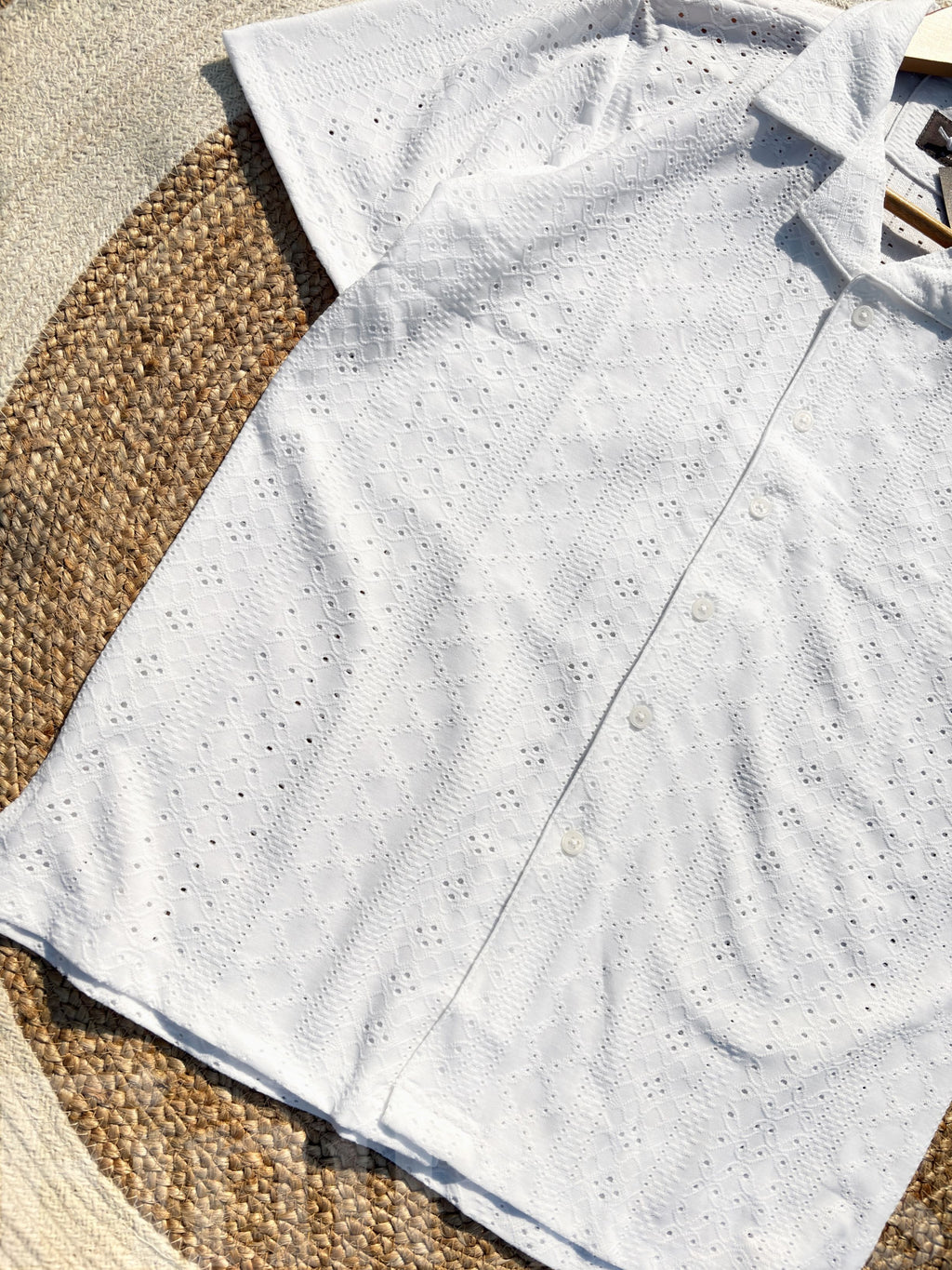 Lace-textured cuban shirt