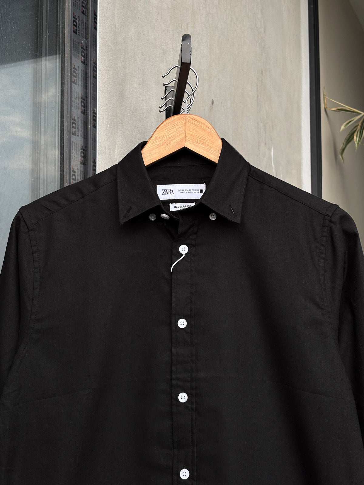 FINIPIQ Oxford (Black) Shirt.