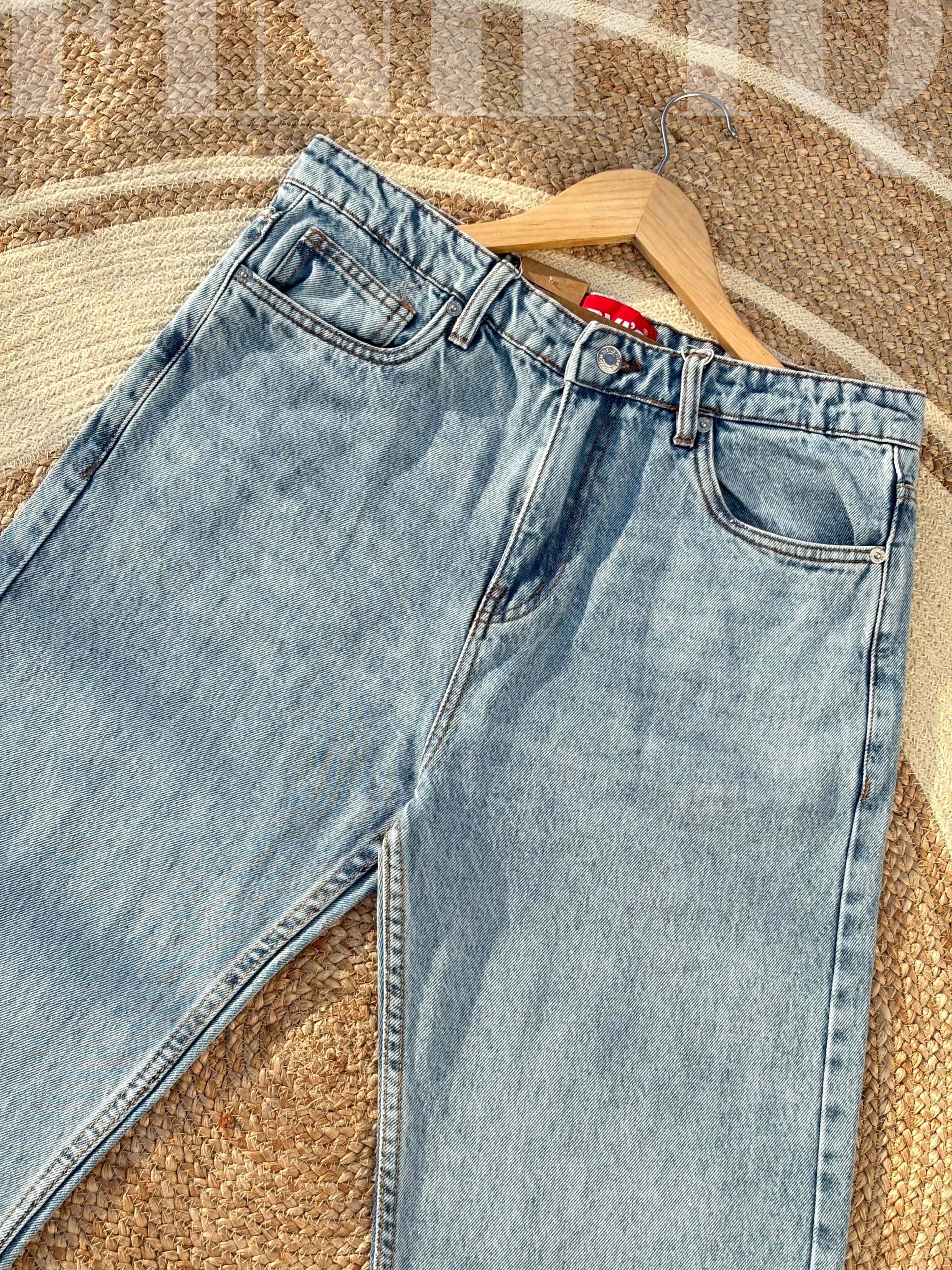 Finipiq 100% Export (Cloud Wash) semi-baggy denim.🍃