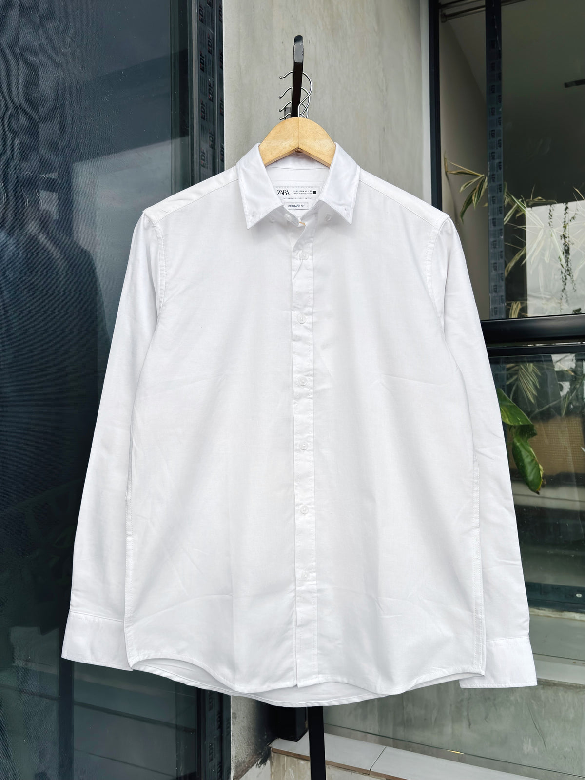 FINIPIQ Oxford (White) Shirt.