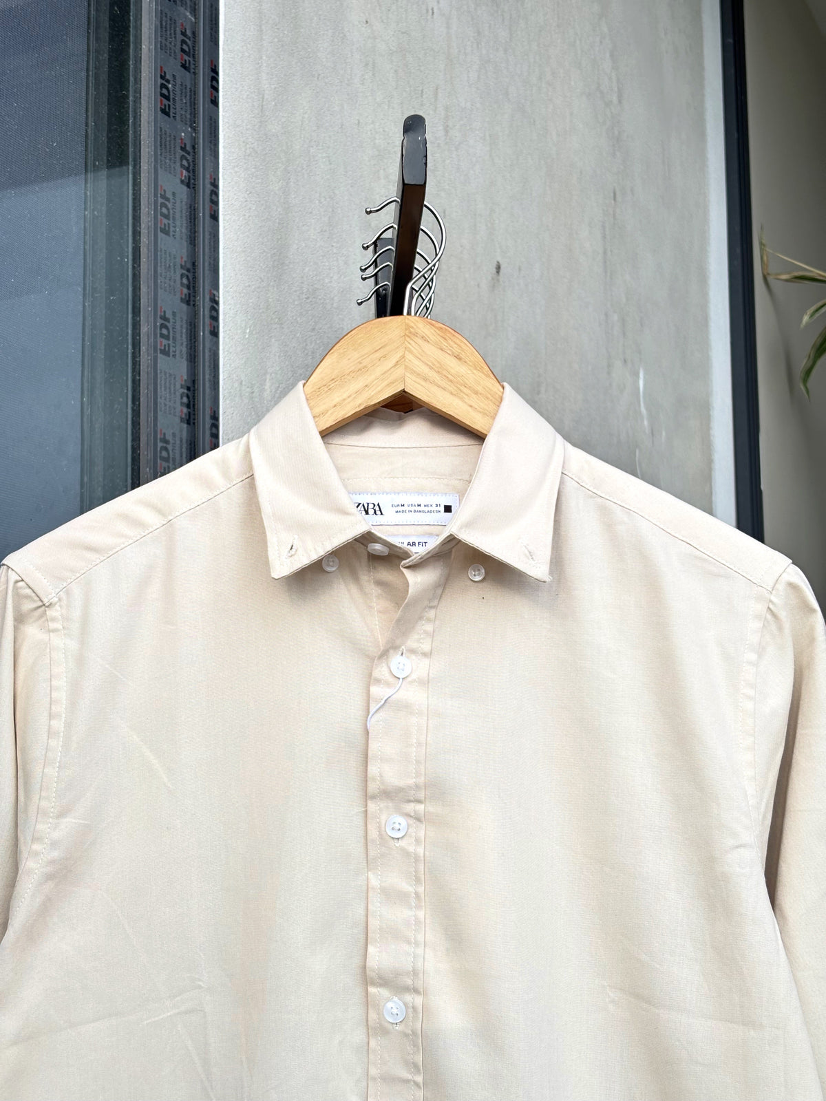 FINIPIQ Oxford (Off-White) Shirt.