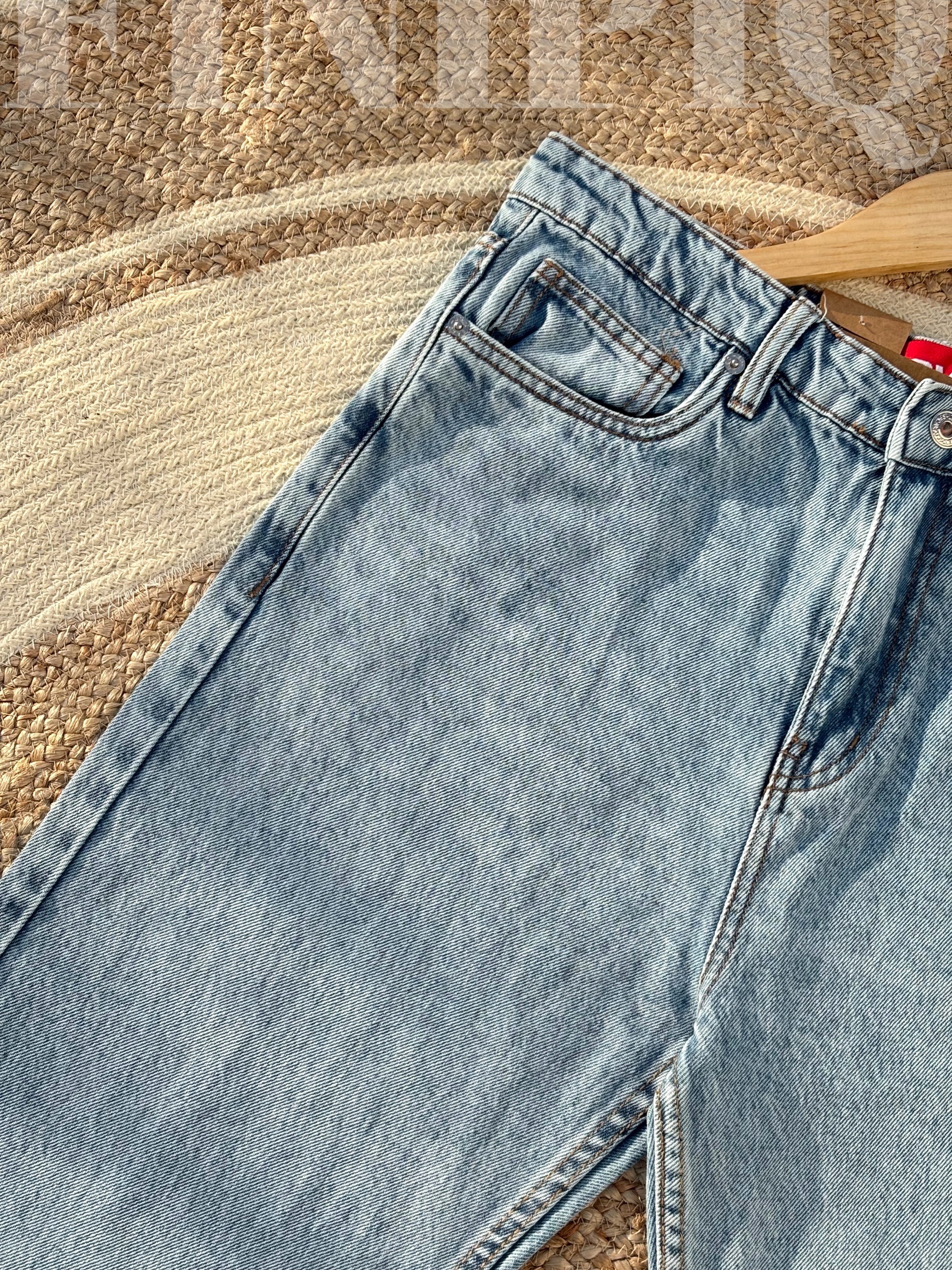 Finipiq 100% Export (Cloud Wash) semi-baggy denim.🍃