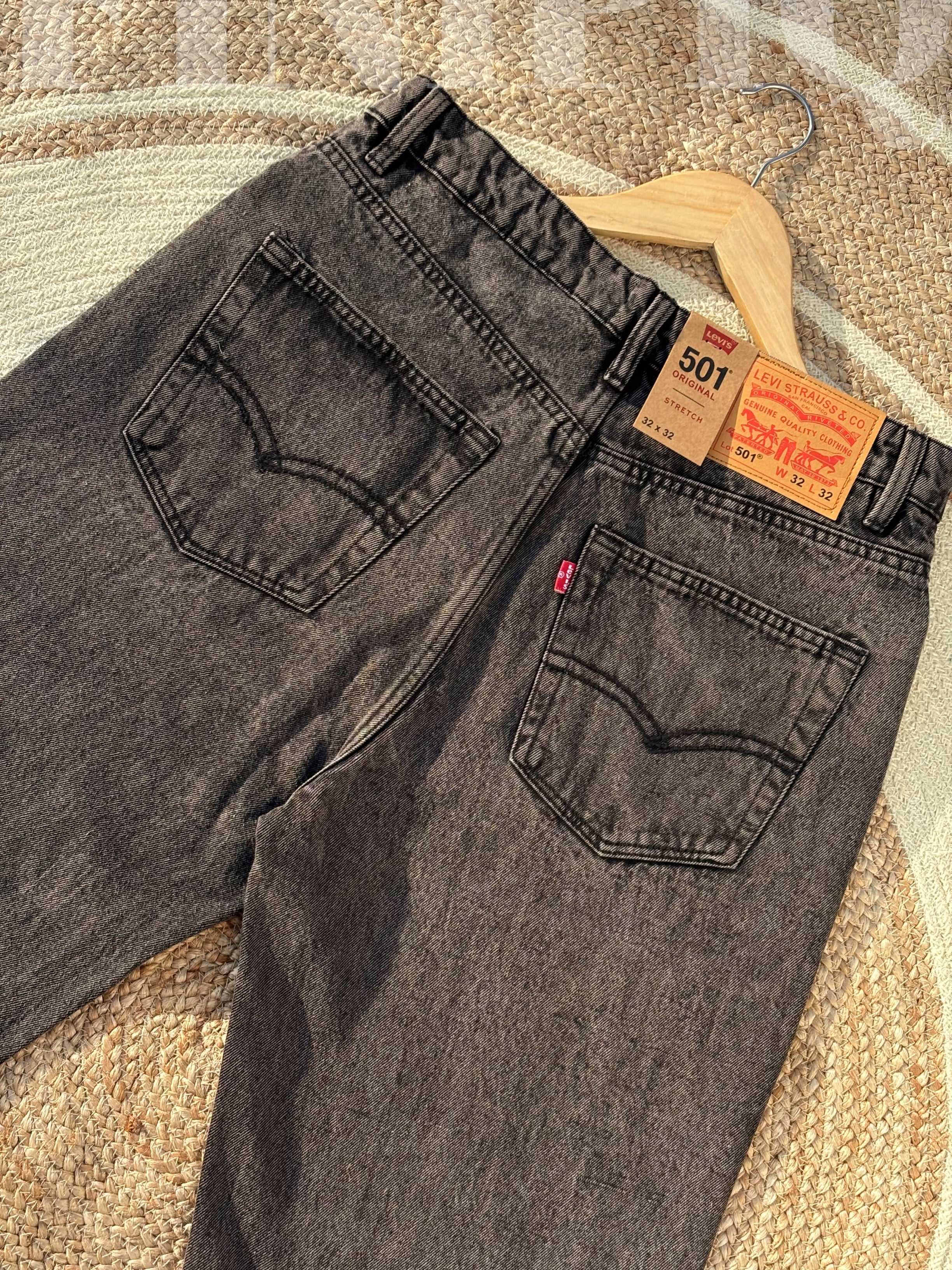 Finipiq 100% Export (Obsidian Wash) semi-baggy denim.🍃